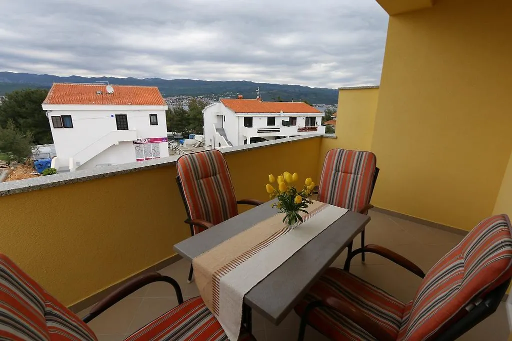 Apartment In Silo/Insel Krk 13439