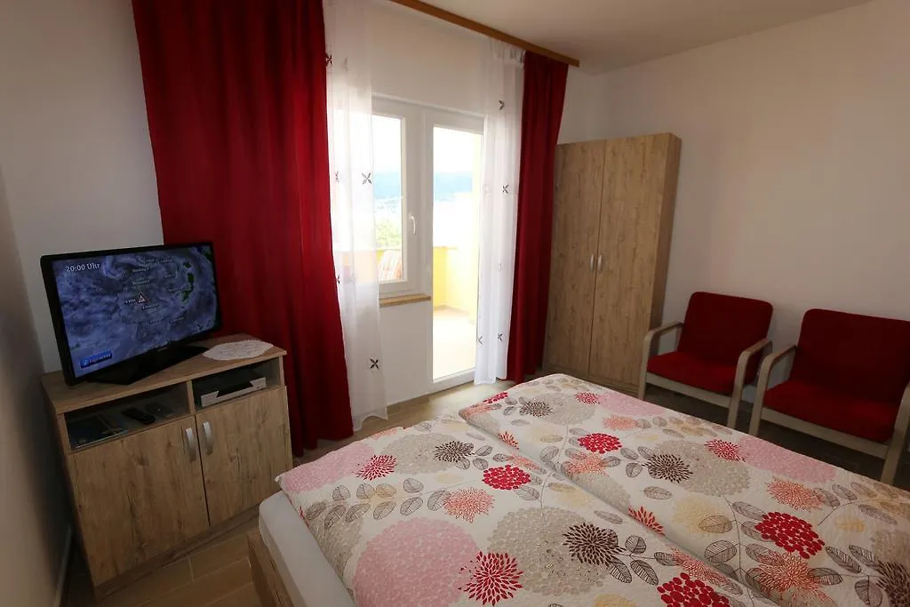 Apartment In Silo/Insel Krk 13439