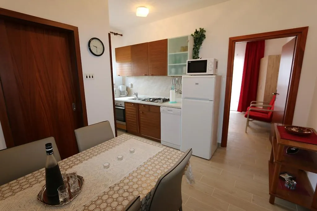 Apartment In Silo/Insel Krk 13439